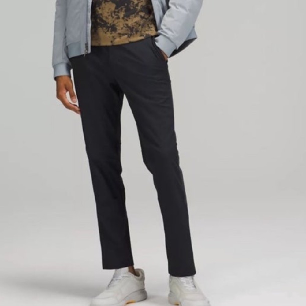 Lululemon Men Commission Slim Fit Pant in Obsidian Size 32